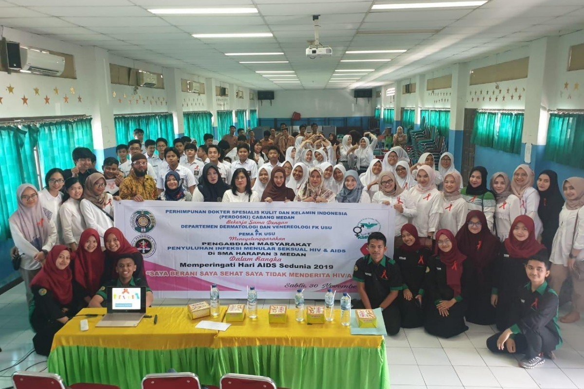 Thematic movie screening, public dialogue, and STI & HIV/AIDS education for highschool students in Medan