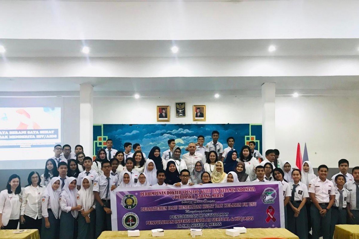 Thematic movie screening, public dialogue, and STI & HIV/AIDS education for highschool students in Medan