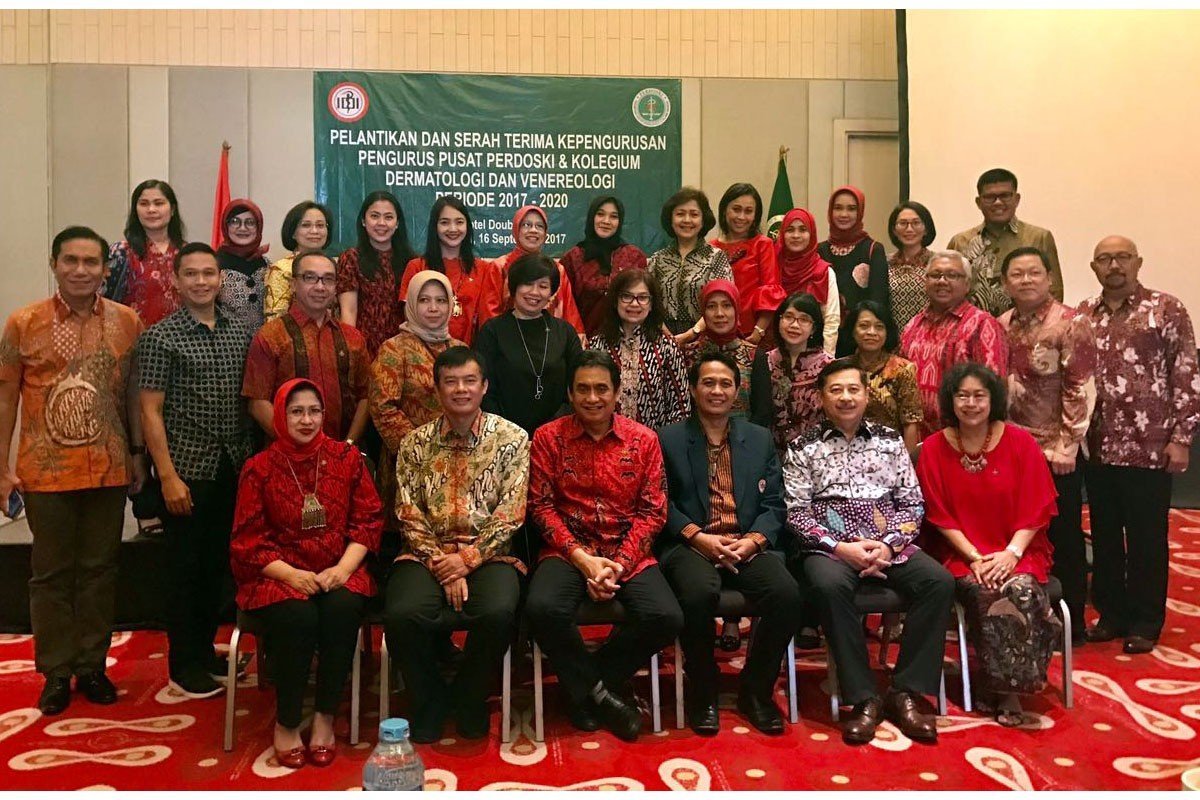 Pelantikan dan Serah Terima Kepengurusan Pengurus Pusat PERDOSKI & Kolegium Dermatologi dan Venereologi Periode 2017 - 2020